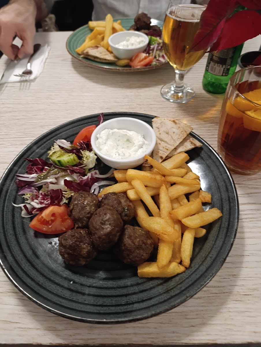 Olivos Restaurant Photo 7