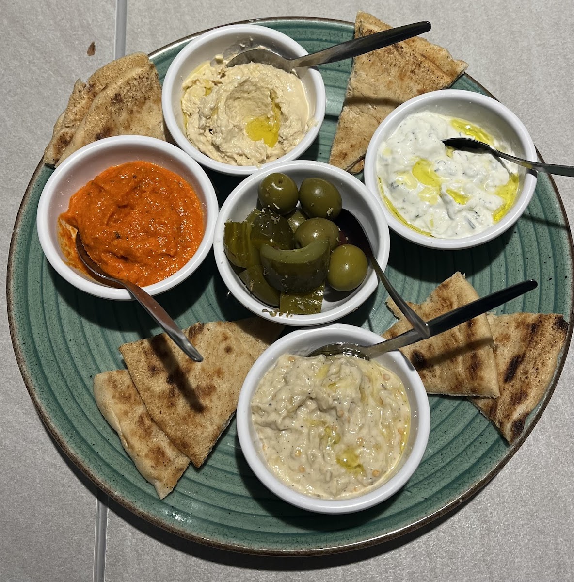 Olivos Restaurant Photo 8