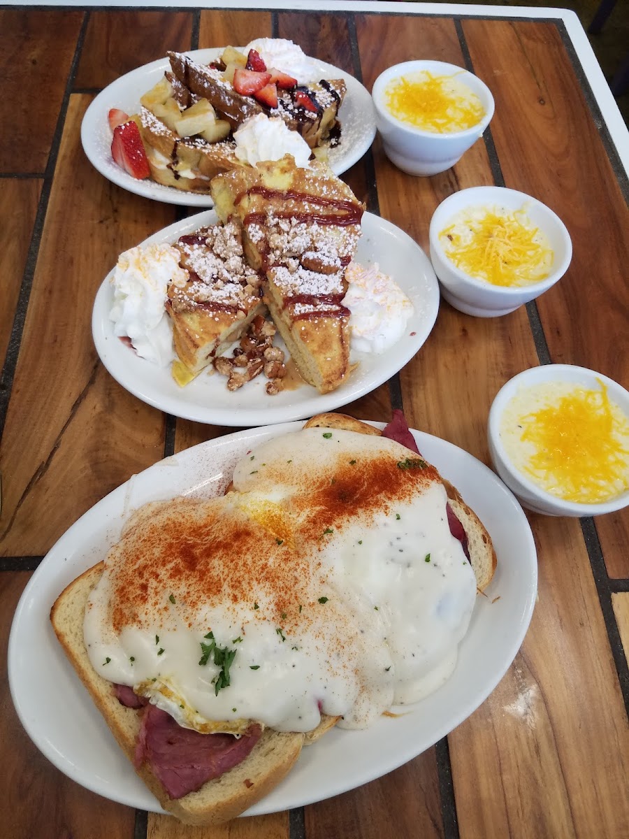 SunnySide Cafe Photo 10