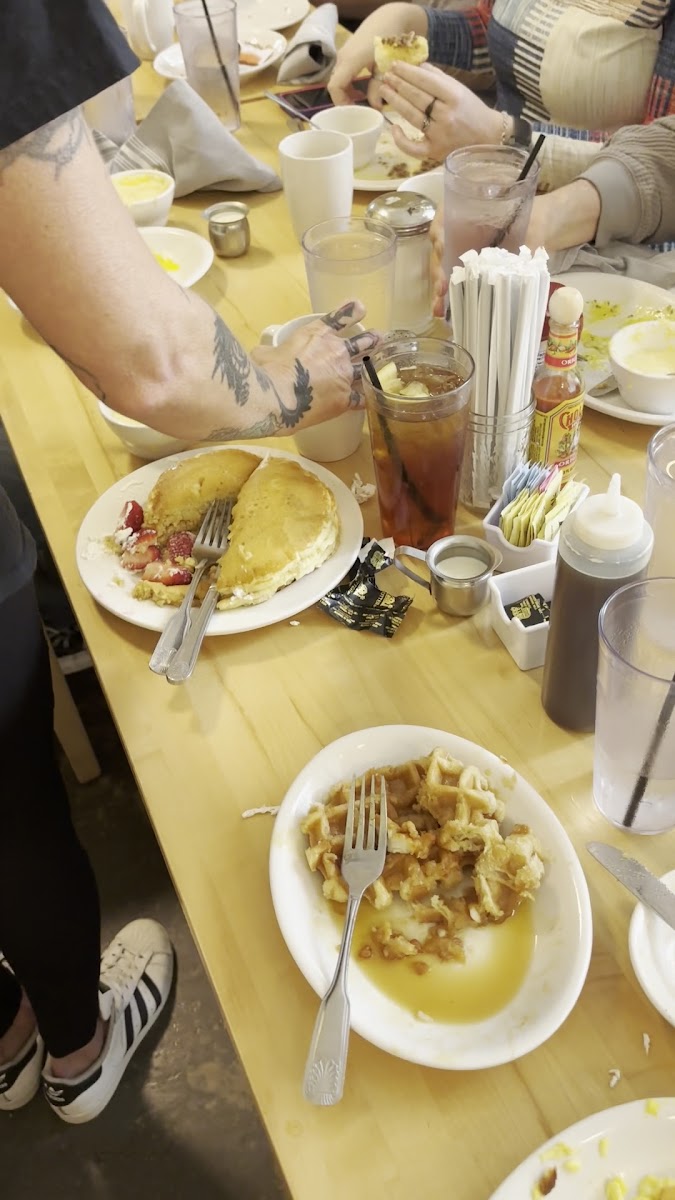 SunnySide Cafe Photo 2