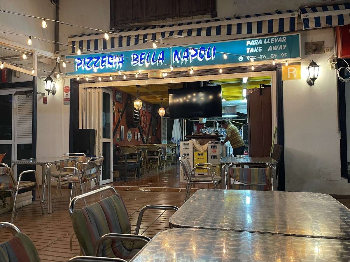 Pizzería Bella Napoli