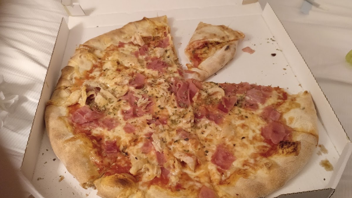 Pizzería Bella Napoli Photo 7