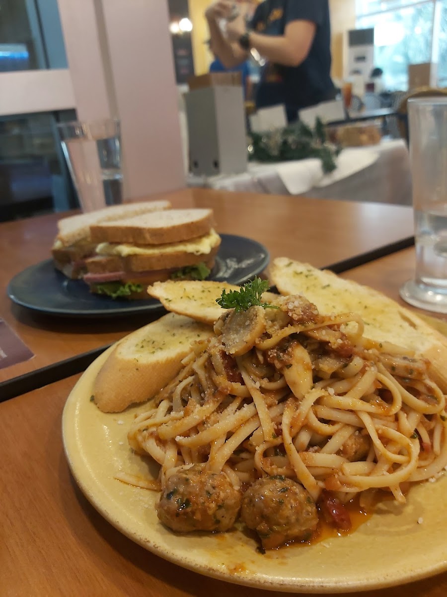 Cafe France Photo 2
