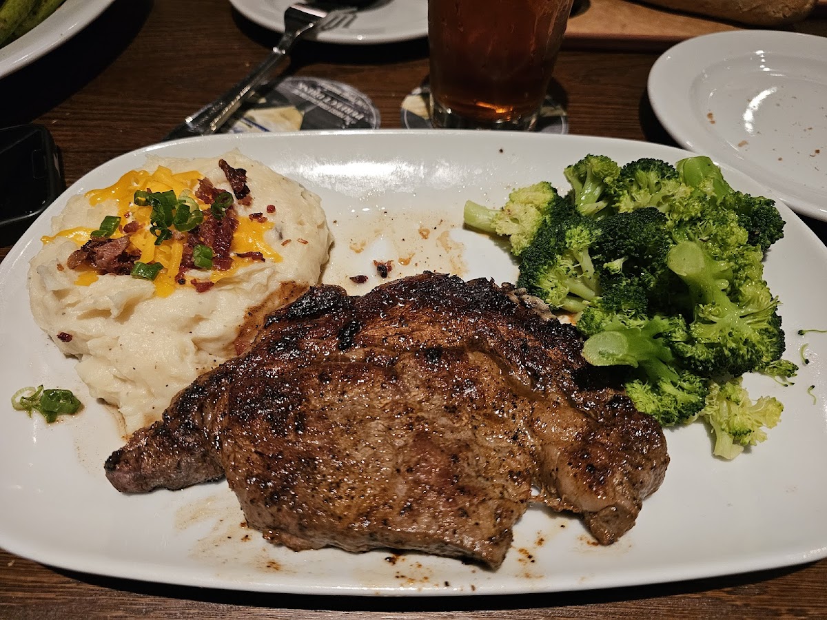 LongHorn Steakhouse Photo 10