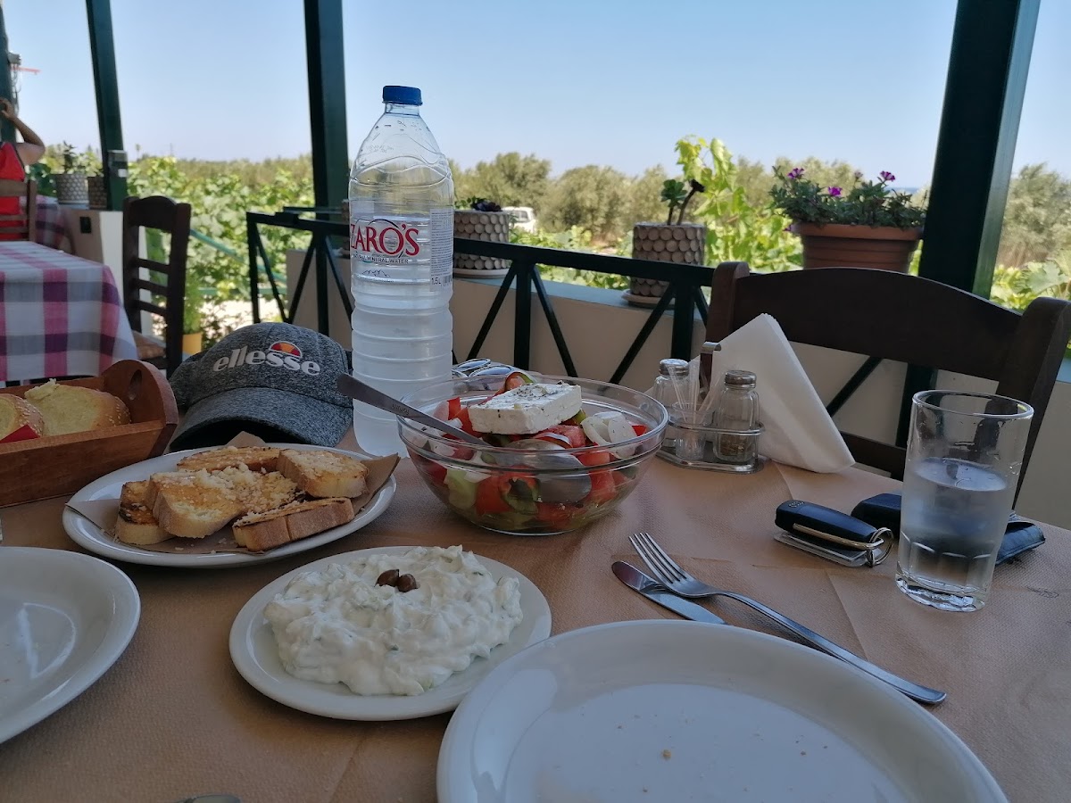 Taverna Dionysos Photo 7