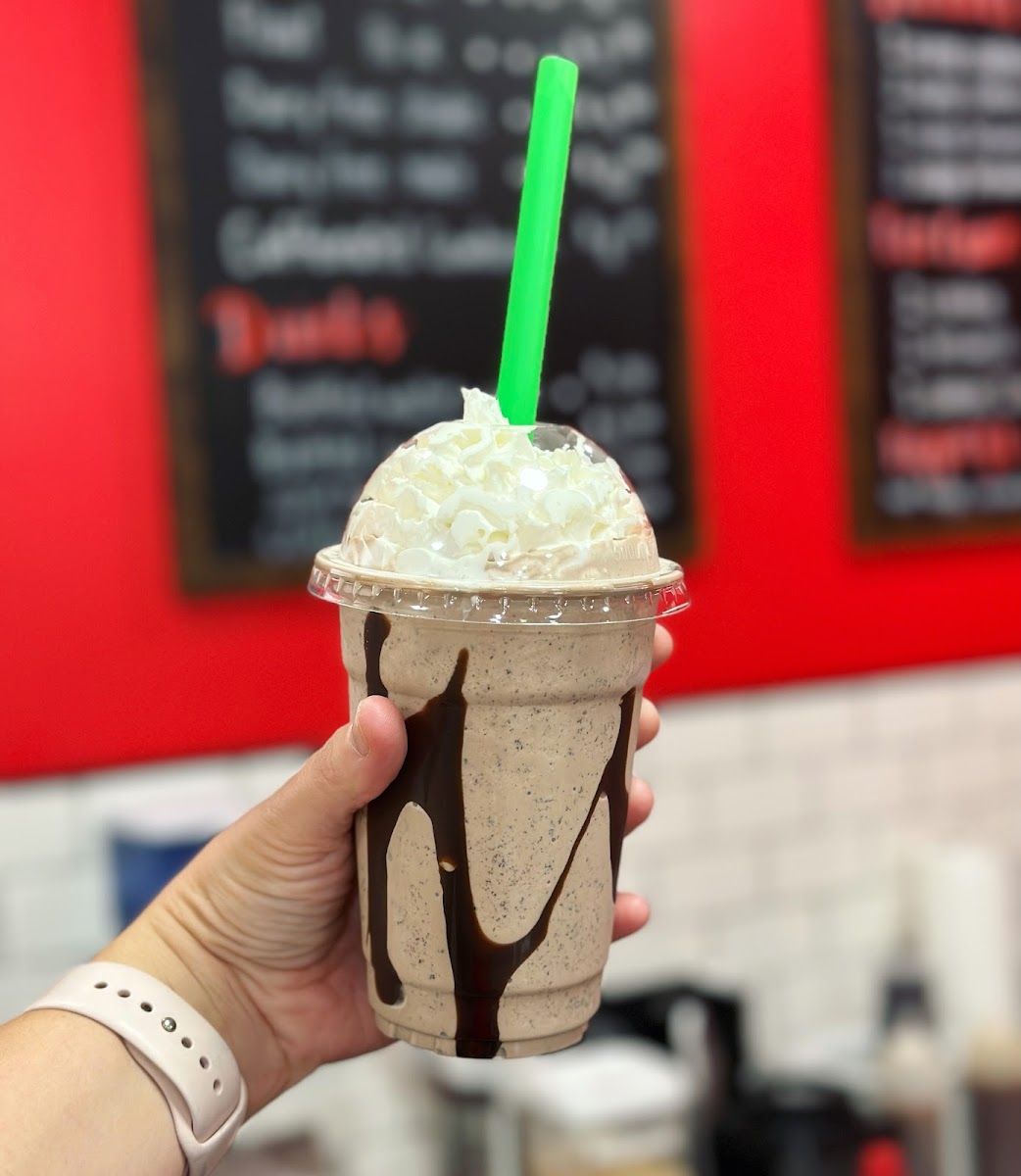 The Main Scoop Photo 2