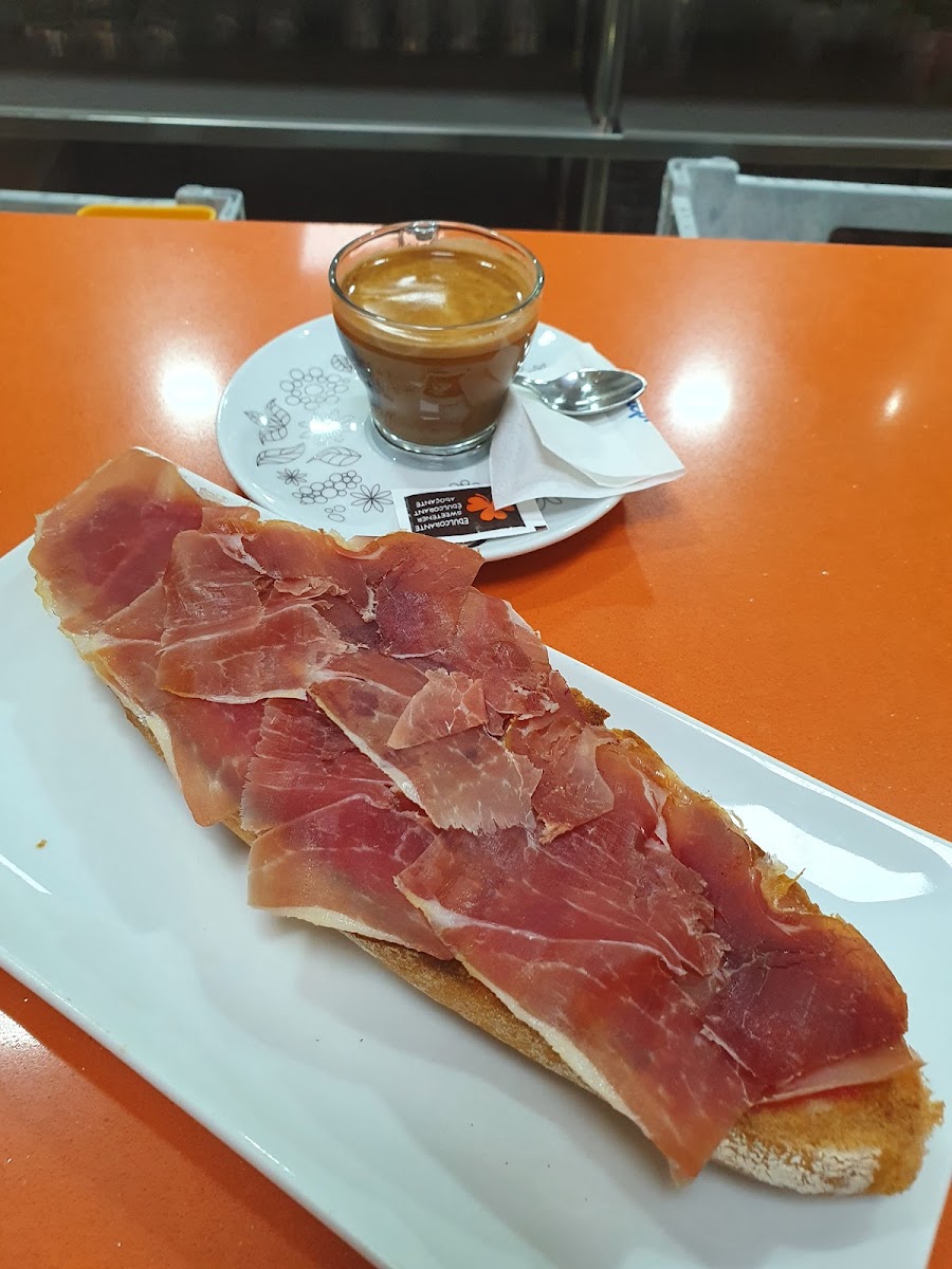 Café de París Photo 8
