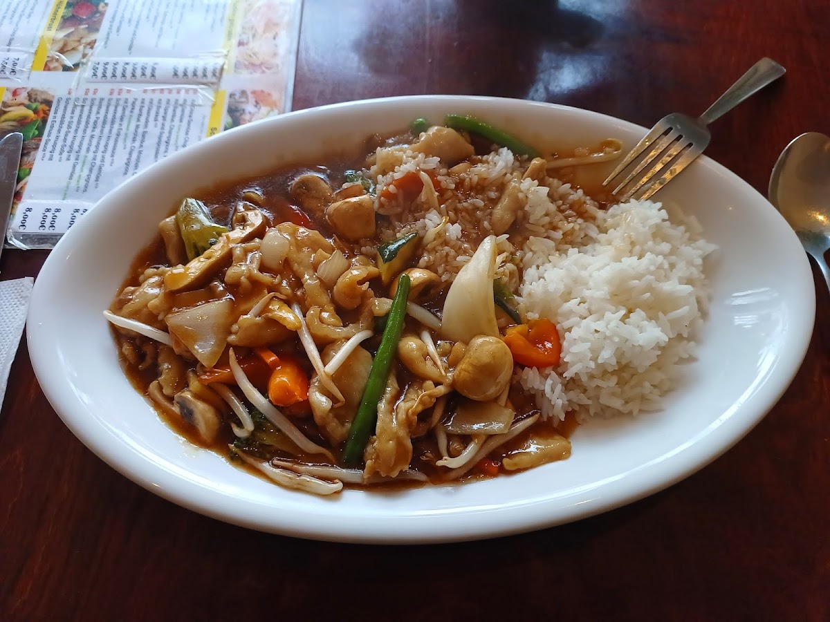 Asia Bistro Photo 5