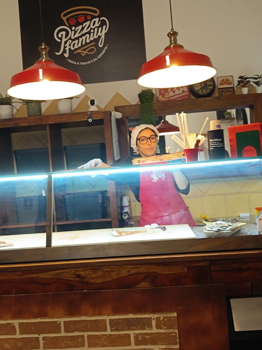 Pizza Family Photo 7