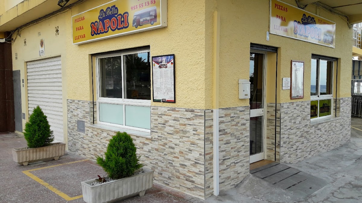 La Bella Napoli