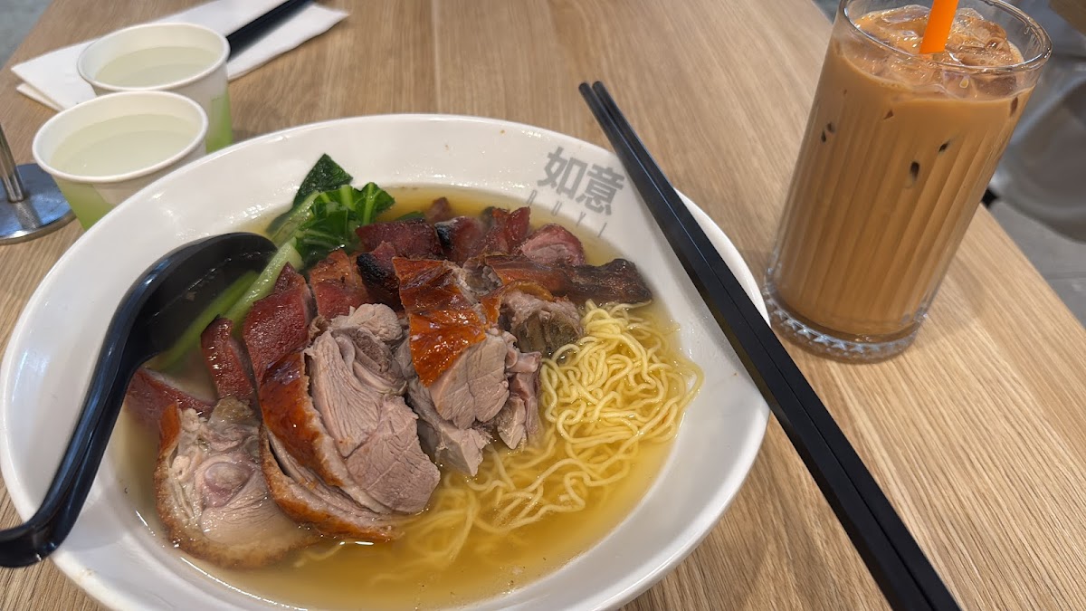 Lucky Cafe Photo 4