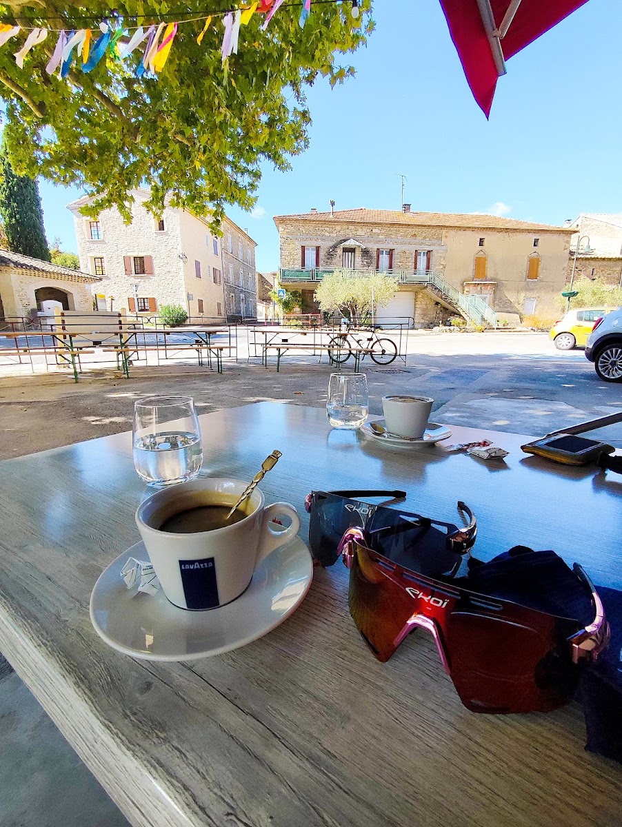 Café du Commerce Photo 4