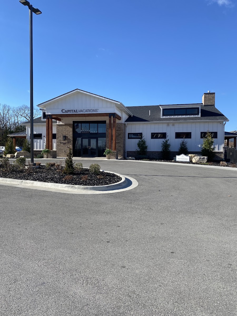 Tavern At Grand Crowne Photo 2