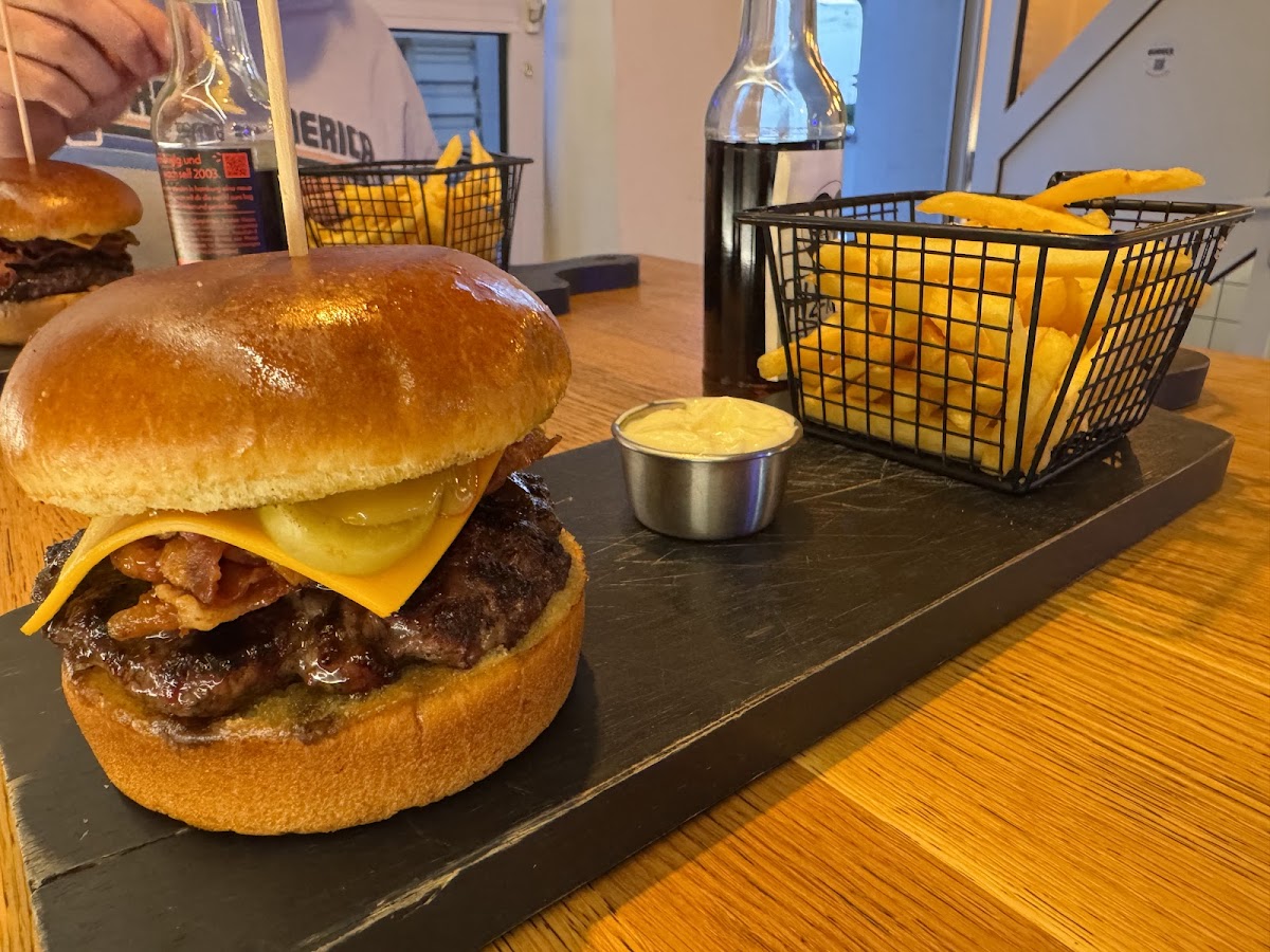 Burger Crush Photo 4