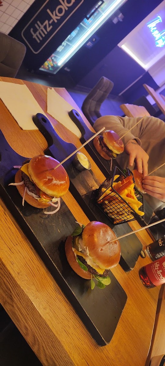 Burger Crush Photo 9