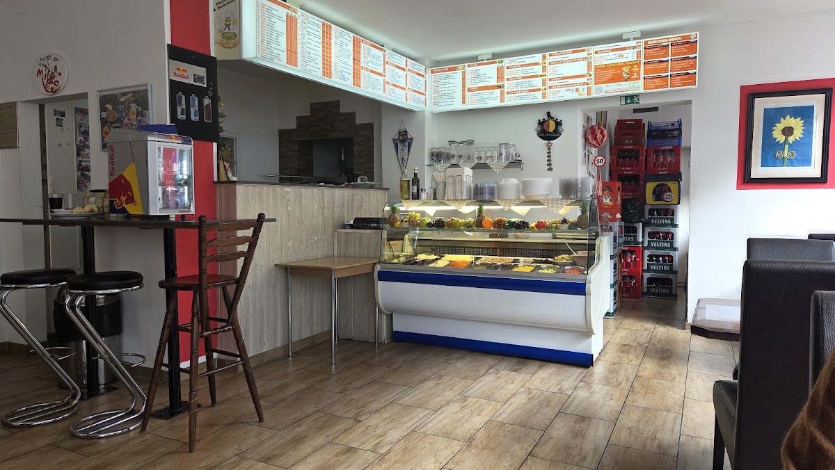 Pizzeria Milano Photo 3