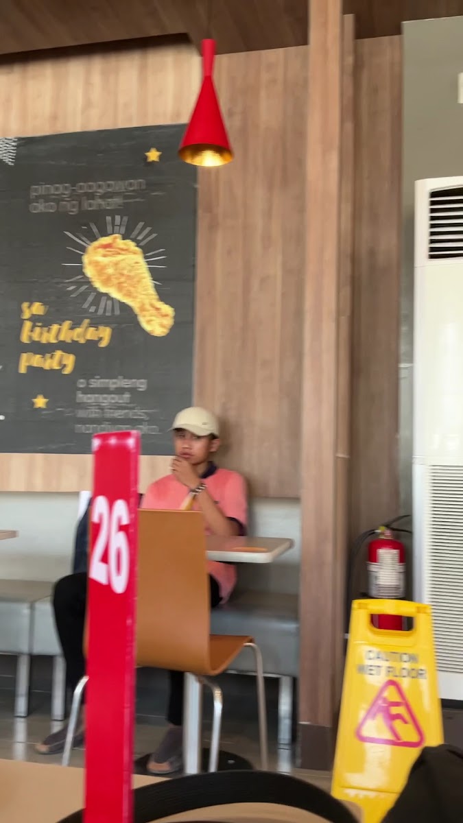 Jollibee Photo 2