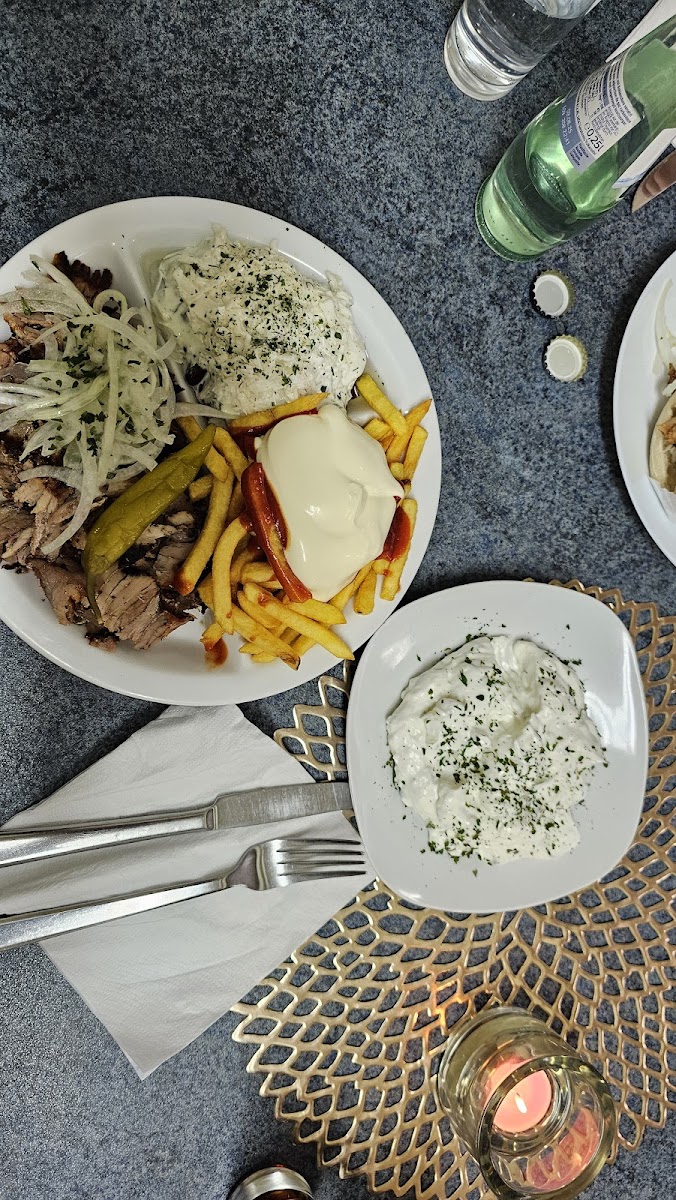 Akropolis Grill Photo 8