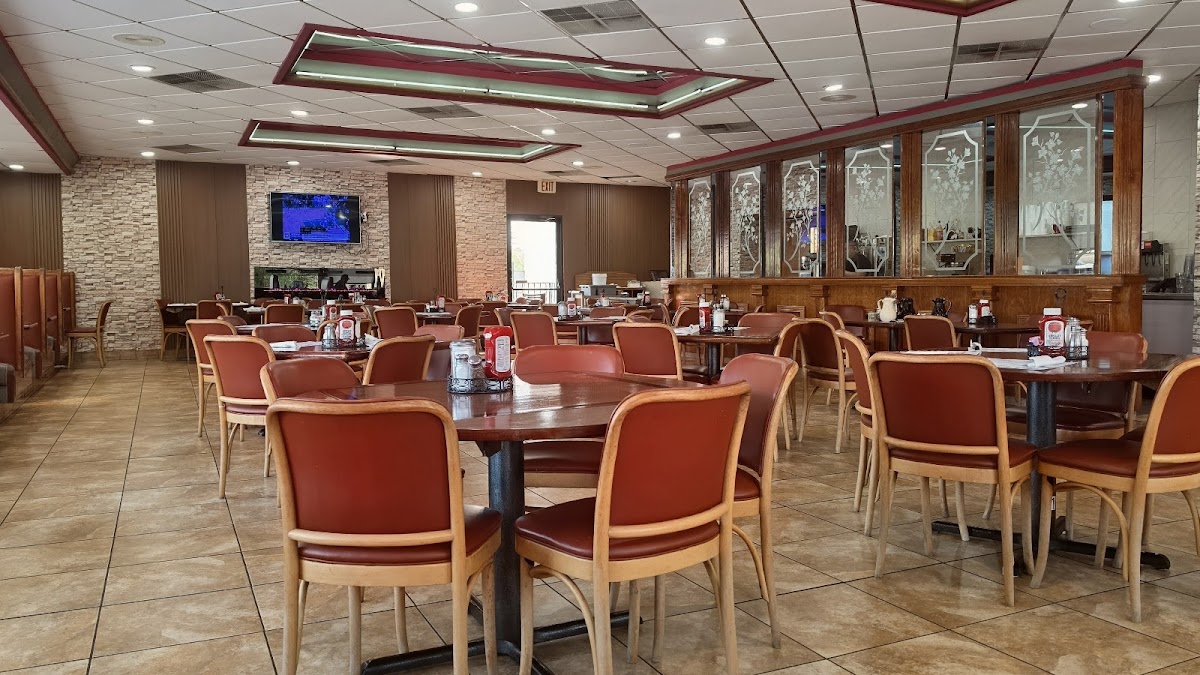Michael's Restaurant Photo 4