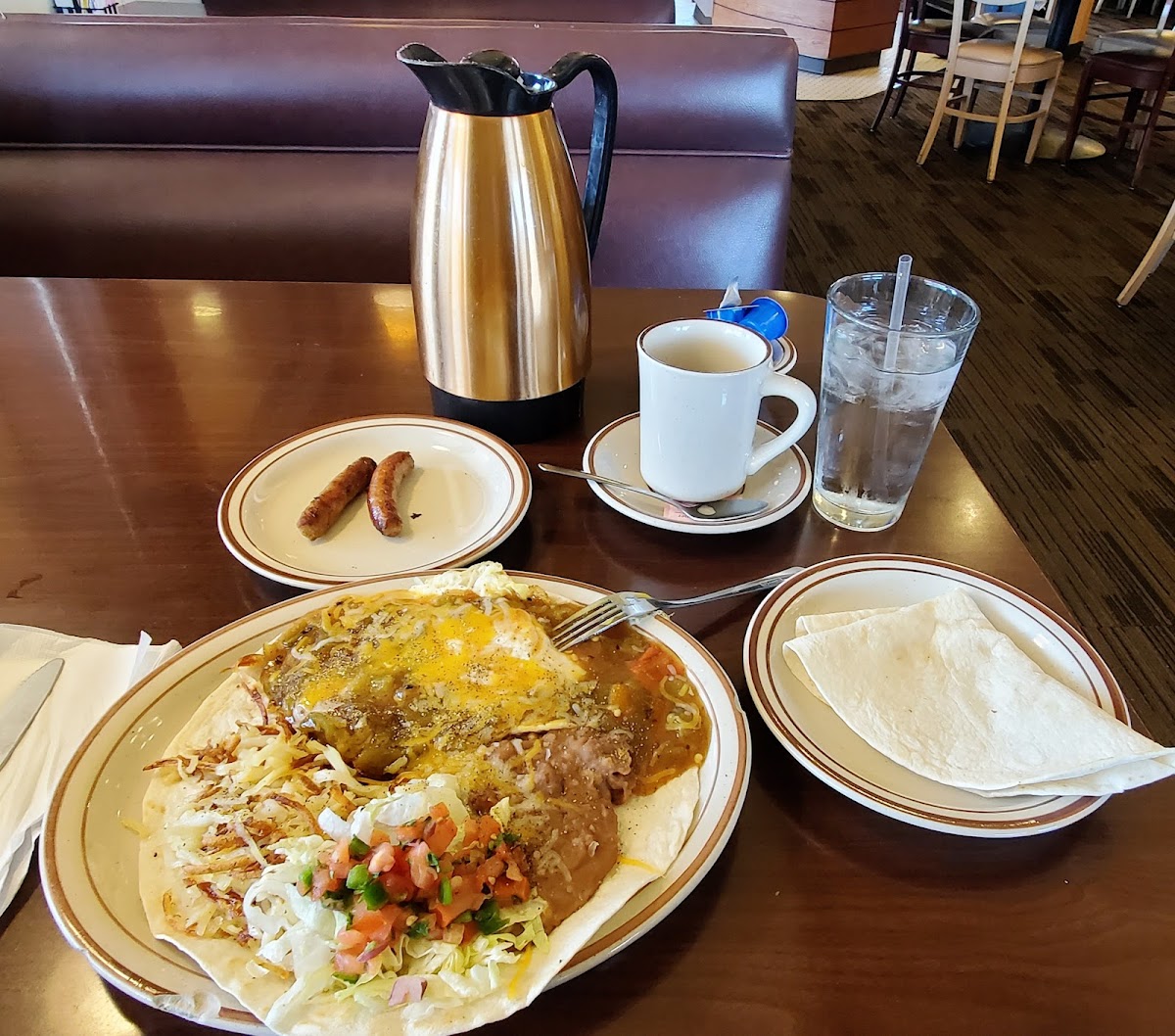 Village Inn Photo 8