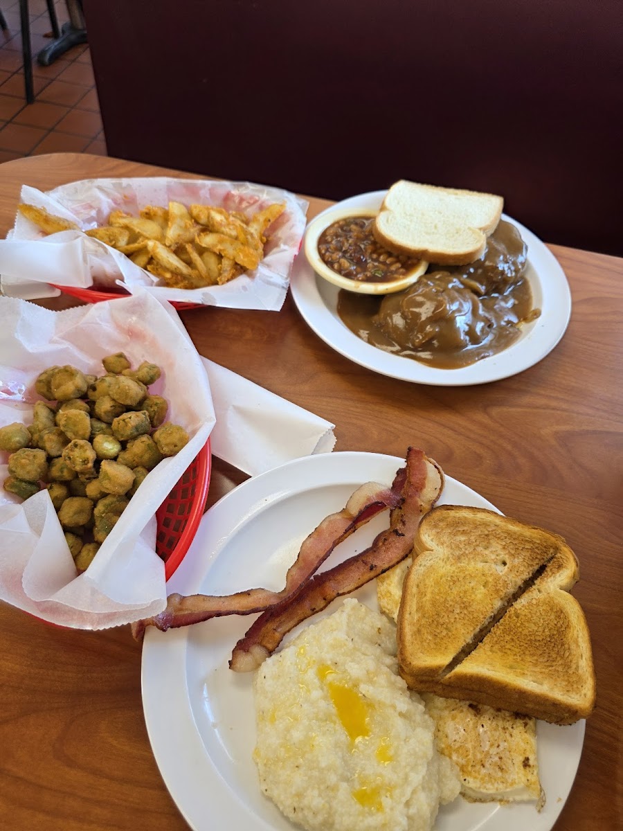 D’s Diner Photo 2