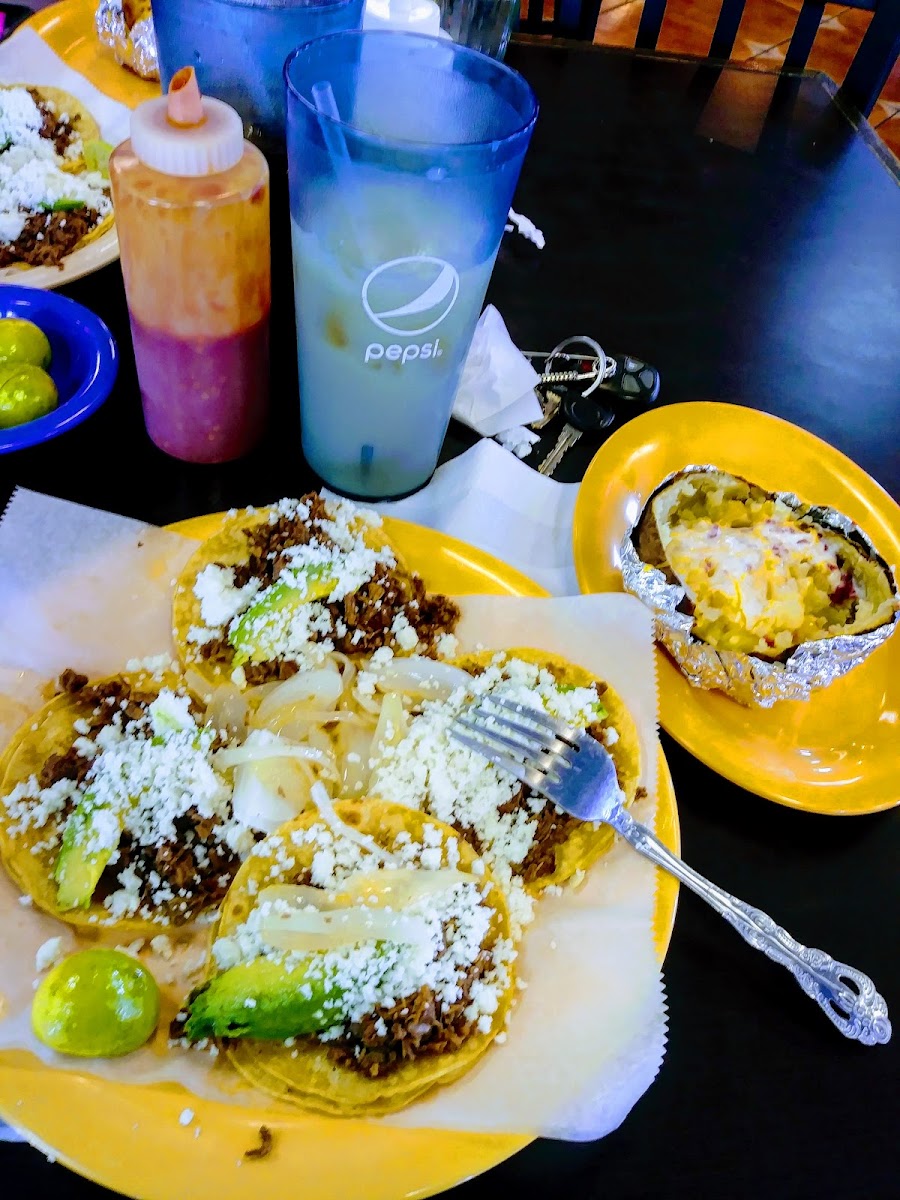 Taqueria La Mexicana Photo 6