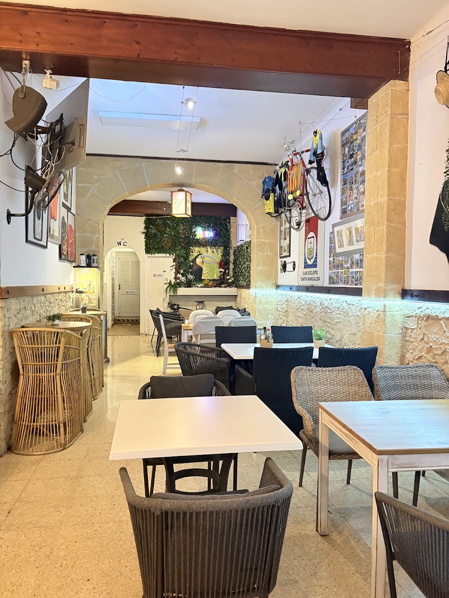 Junior's Café