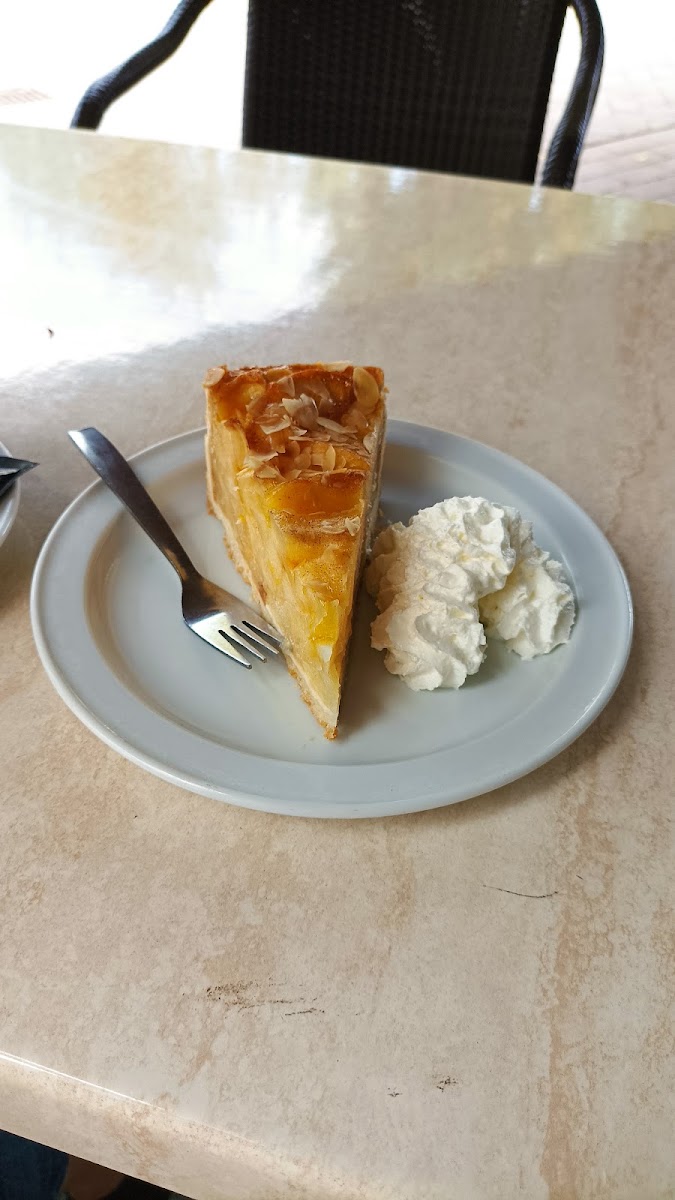 Junior's Café Photo 10