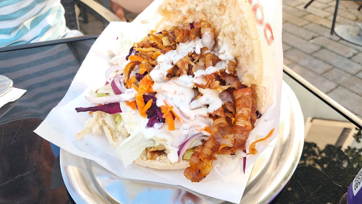 Istanbul Döner Photo 3