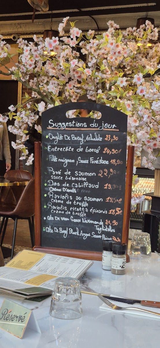 Le Soleil Photo Menu 10