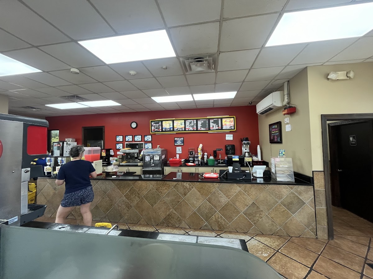 Ward's Restaurant Photo 3