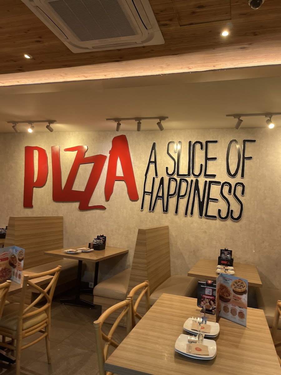 Pizza Hut Restoran Photo 3