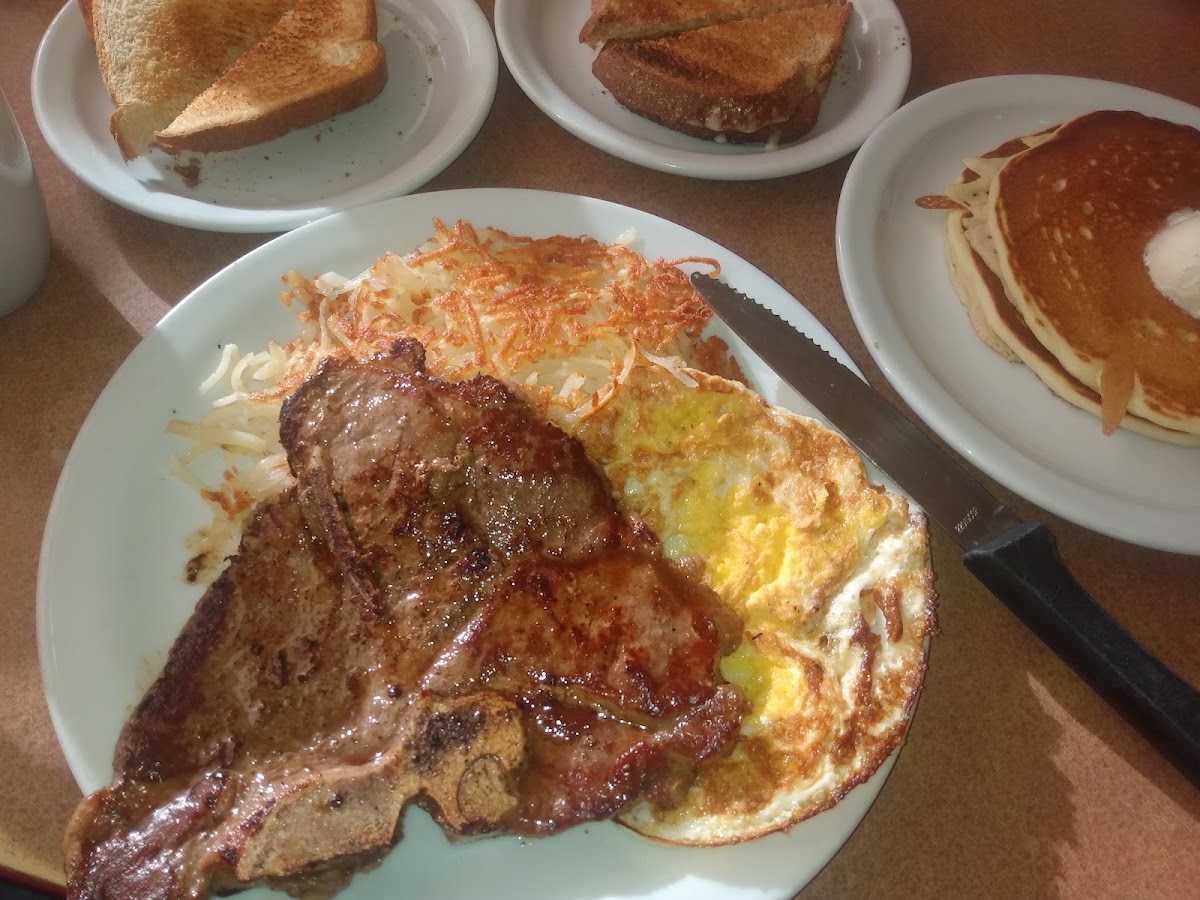 Denny's Photo 6