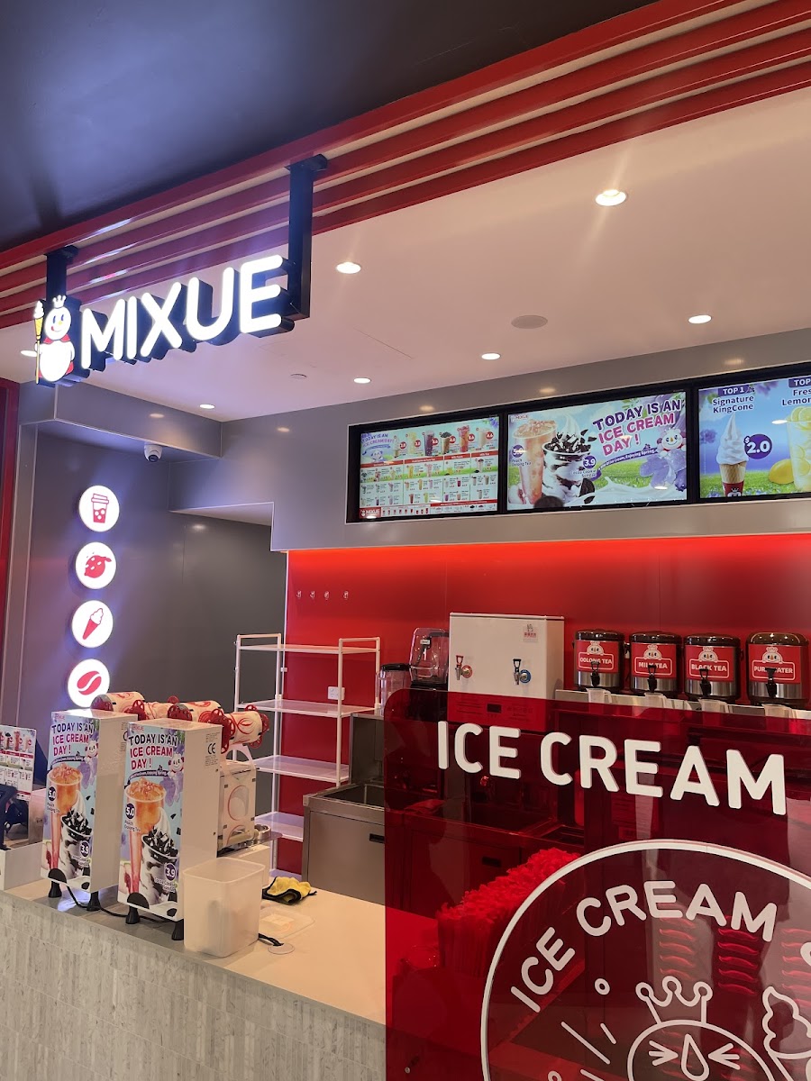 MIXUE ICE CREAM & TEA 蜜雪冰城