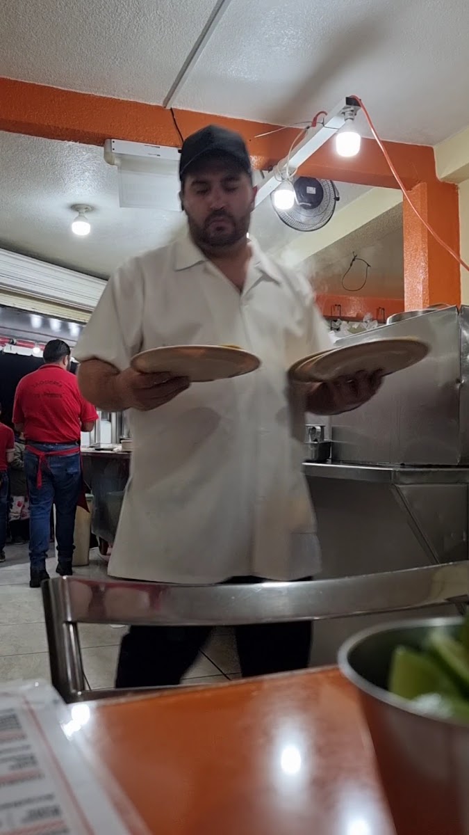 Taquería los primos Photo 2