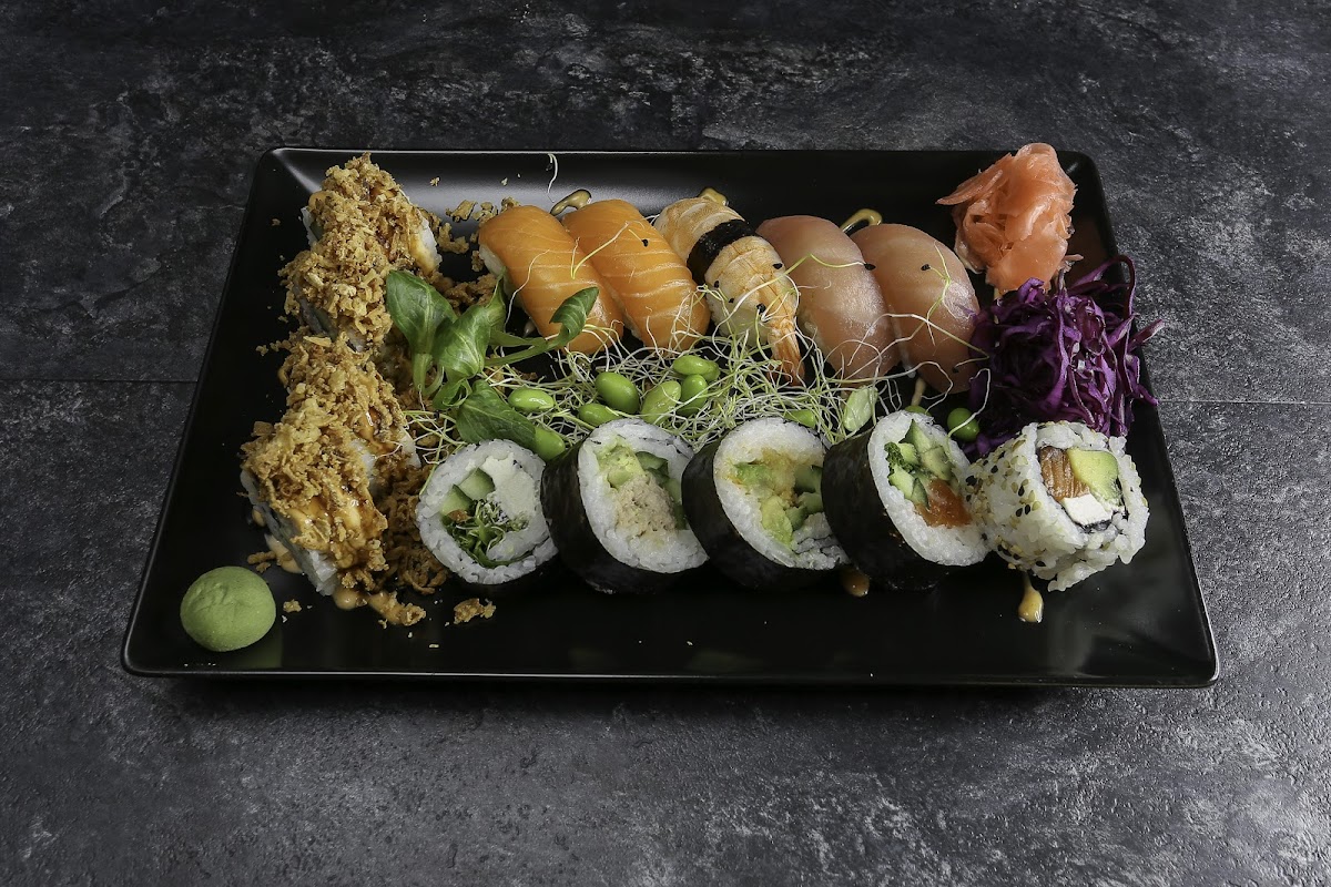 Tomo sushi Photo 10