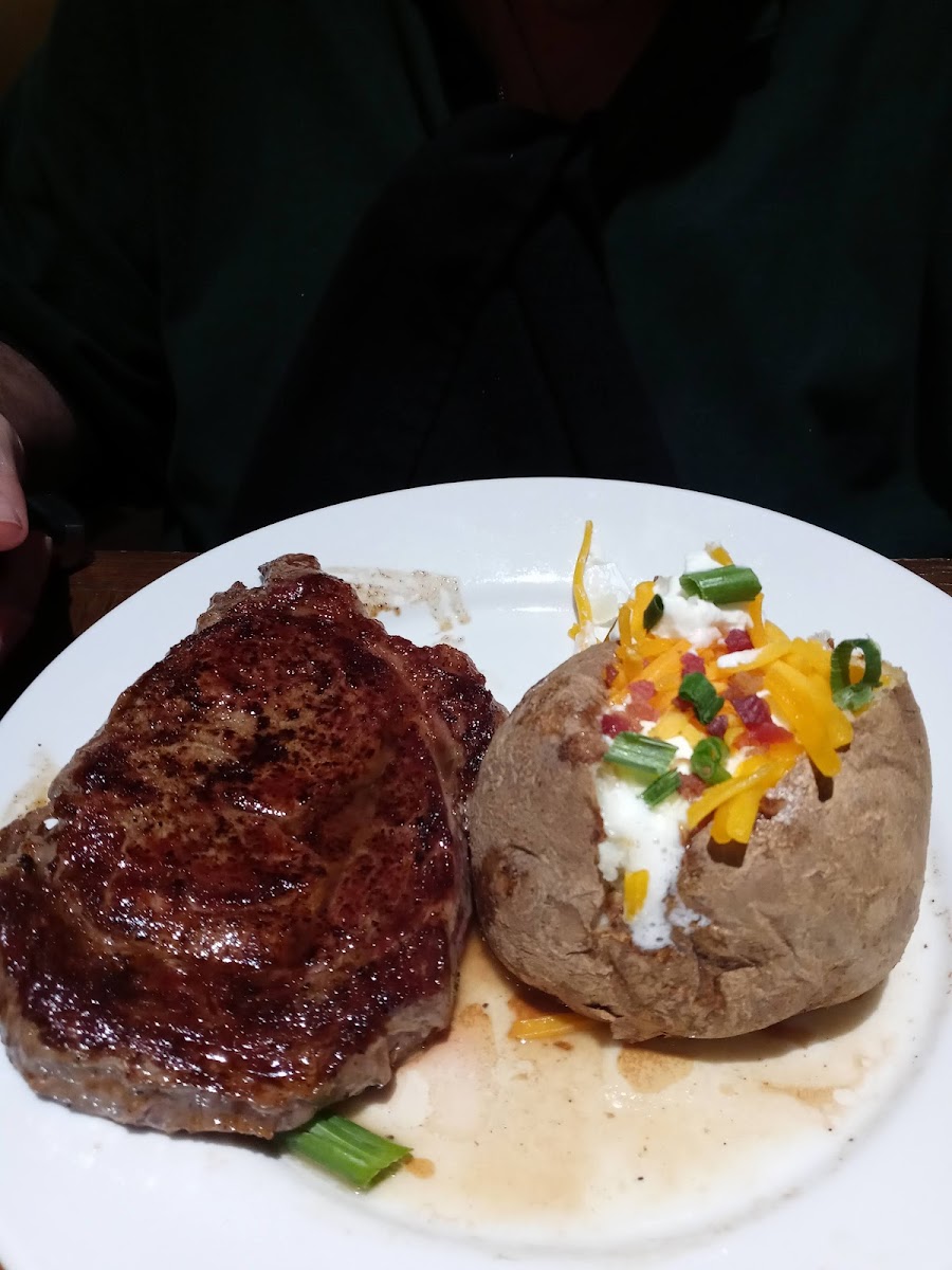 LongHorn Steakhouse Photo 5