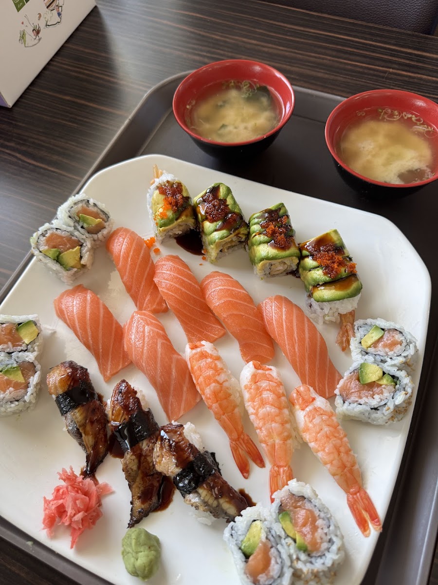 Asian Bistro Photo 3