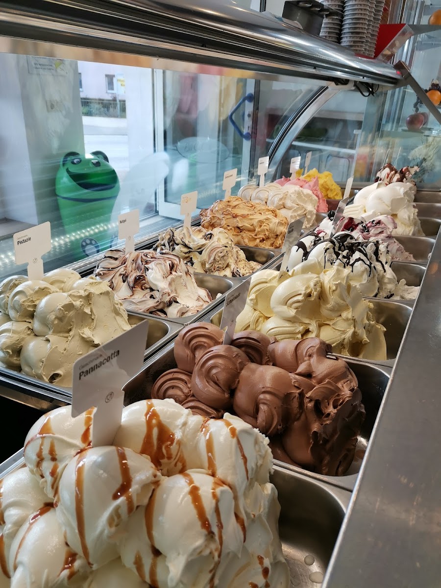 Eis Cafe Italia Photo 5