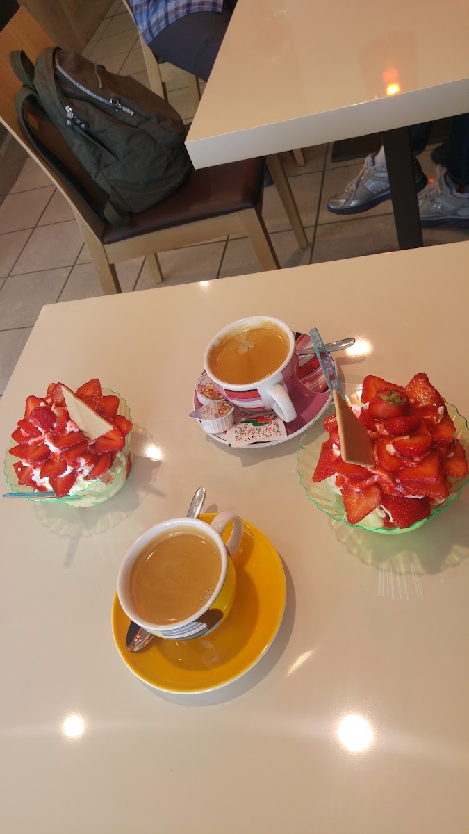 Eis Cafe Italia Photo 7