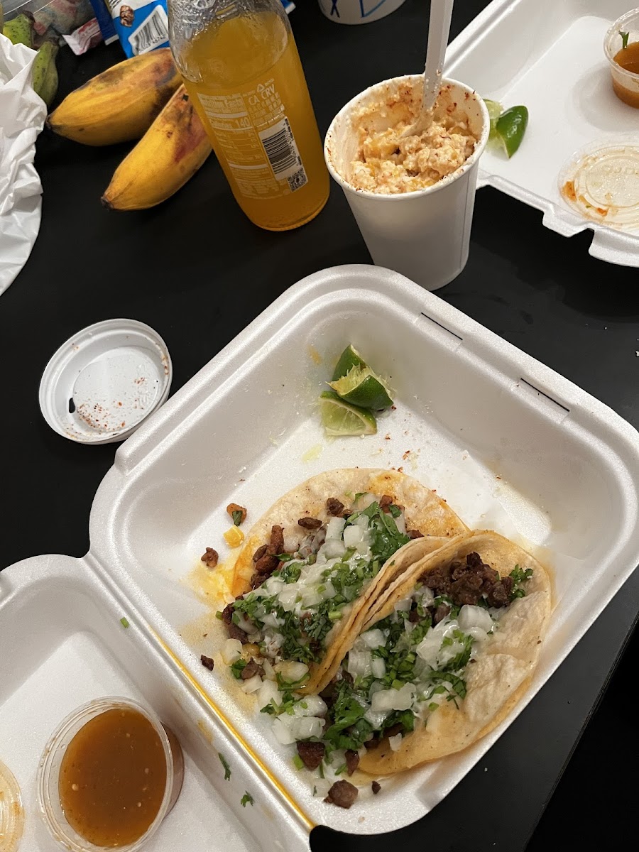Tacos Los Primos Photo 4