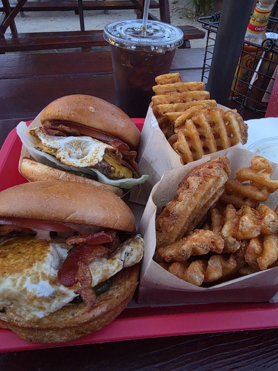 Gami Burger Photo 5