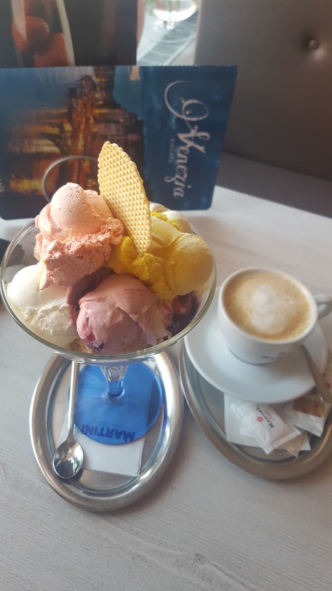 Eiscafe Venezia Photo 10