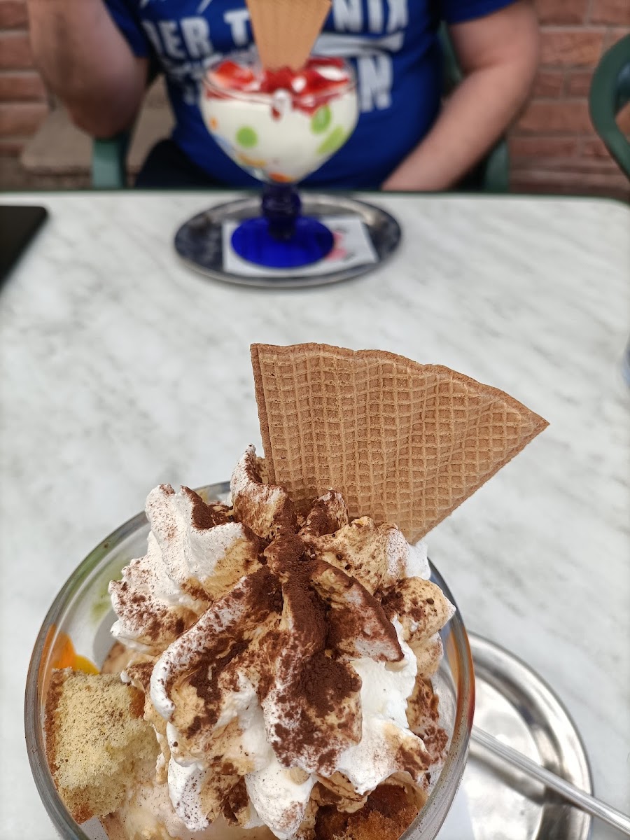 Eiscafe Roma Photo 6