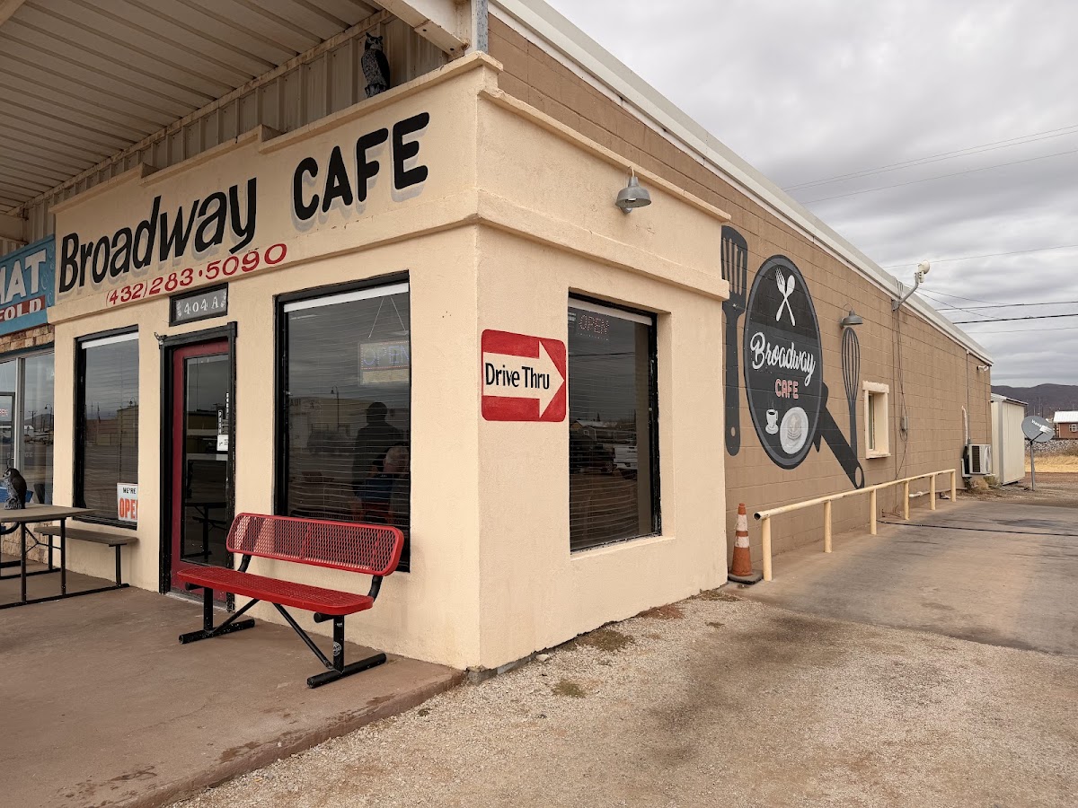 Broadway Café