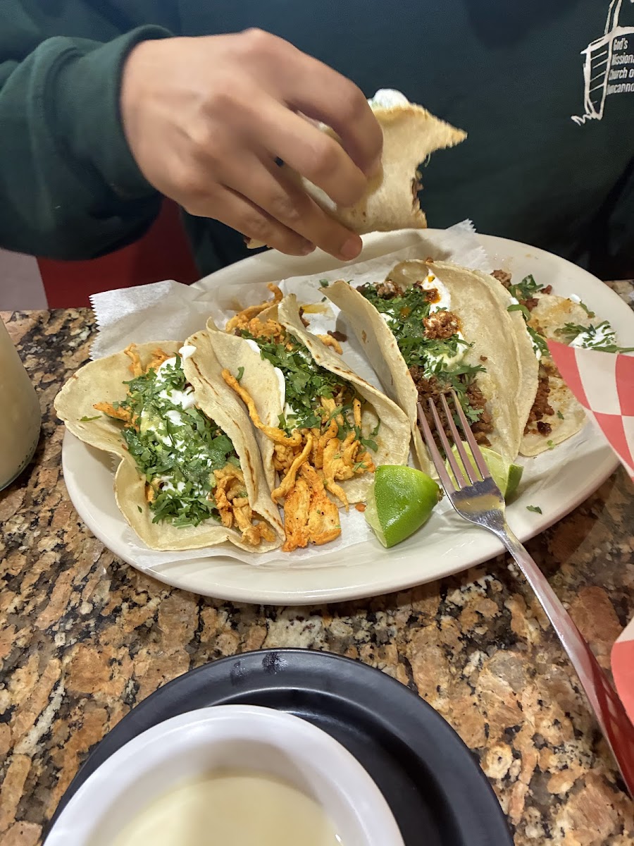 Los compadres mexican restaurant Photo 3