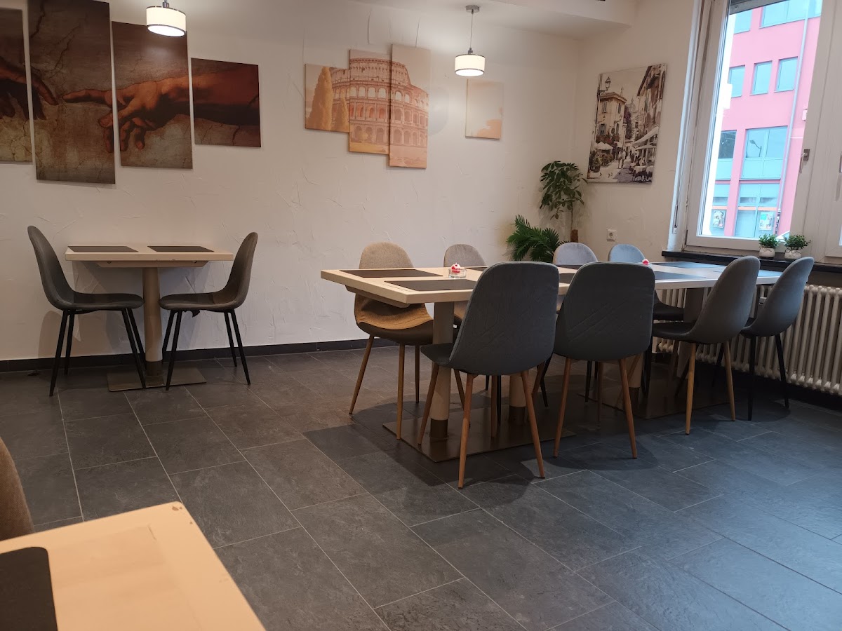 Pizzeria Michelangelo Photo 7