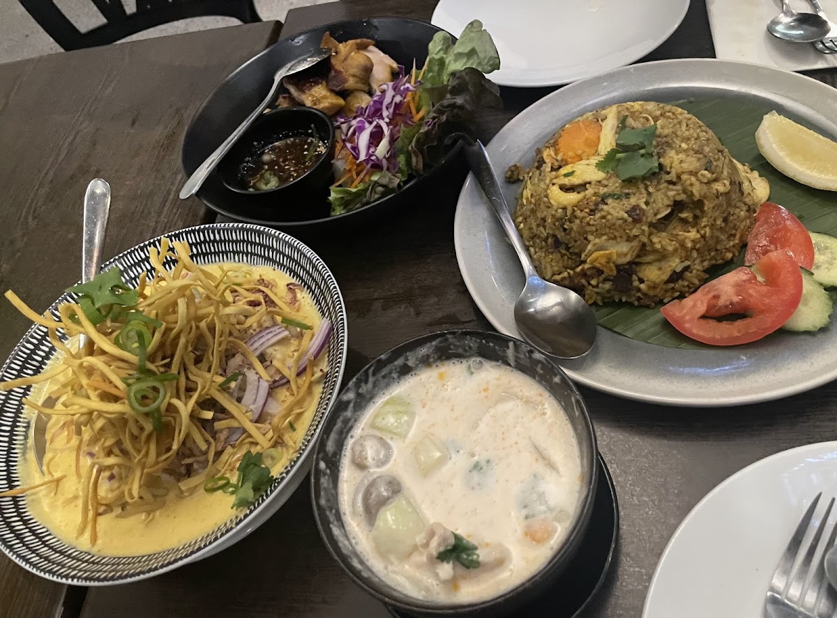 Lanna Thai Restaurant Photo 3