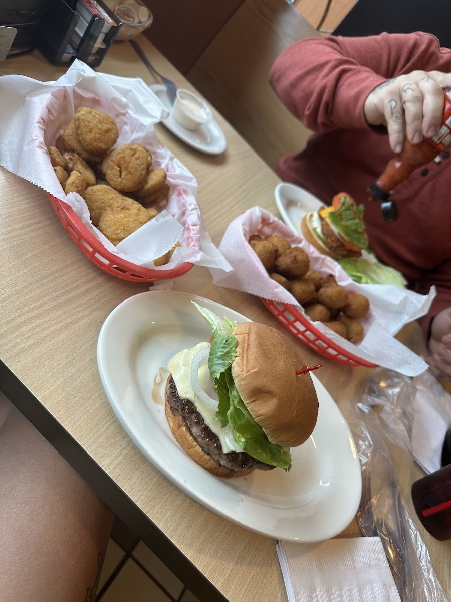 Duke's Diner Photo 8