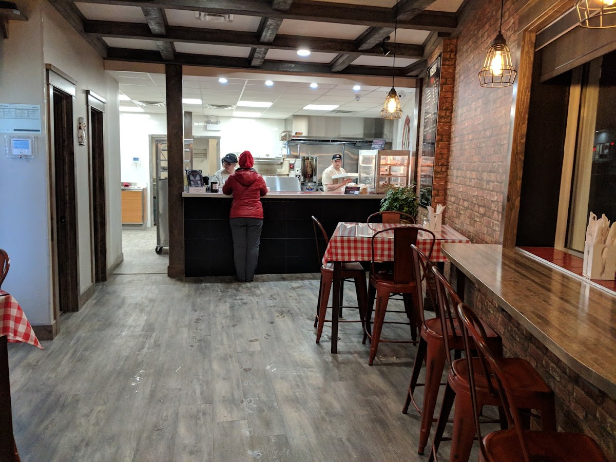 Al's Pizzeria Photo 4